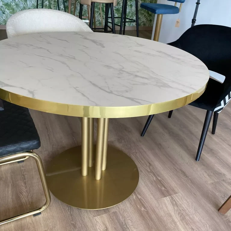 La alianza entre JD Placas Decorativas y Muebles Juma: Innovación en el diseño de mesas de mármol para bares y restaurantes